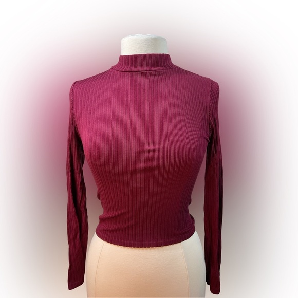 Y2K Stradivarius Ribbed Mock Turtleneck Knit Top size Medium - Picture 3 of 5